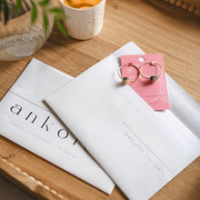 Load image into Gallery viewer, Horn Bead, Hoop Earrings- Gold