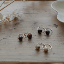 Load image into Gallery viewer, Horn Bead, Hoop Earrings- Gold