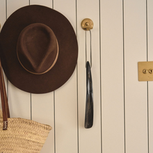 Load image into Gallery viewer, Shoe Horns