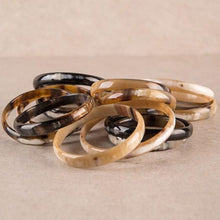Load image into Gallery viewer, Medium Horn Bangle